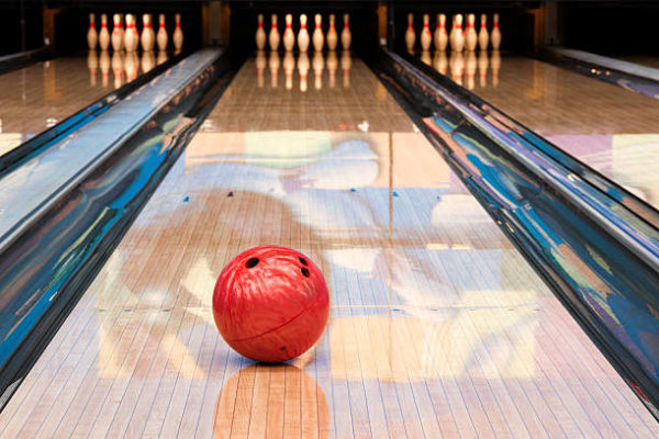 Bowling ball with pins